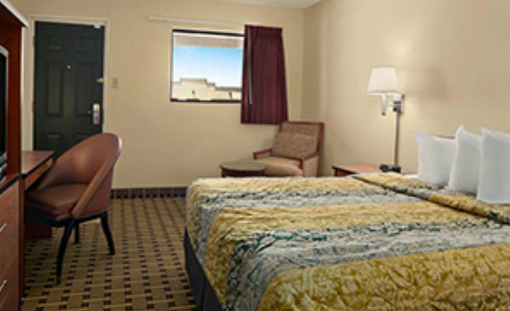 Travelodge By Wyndham Clovis Room photo