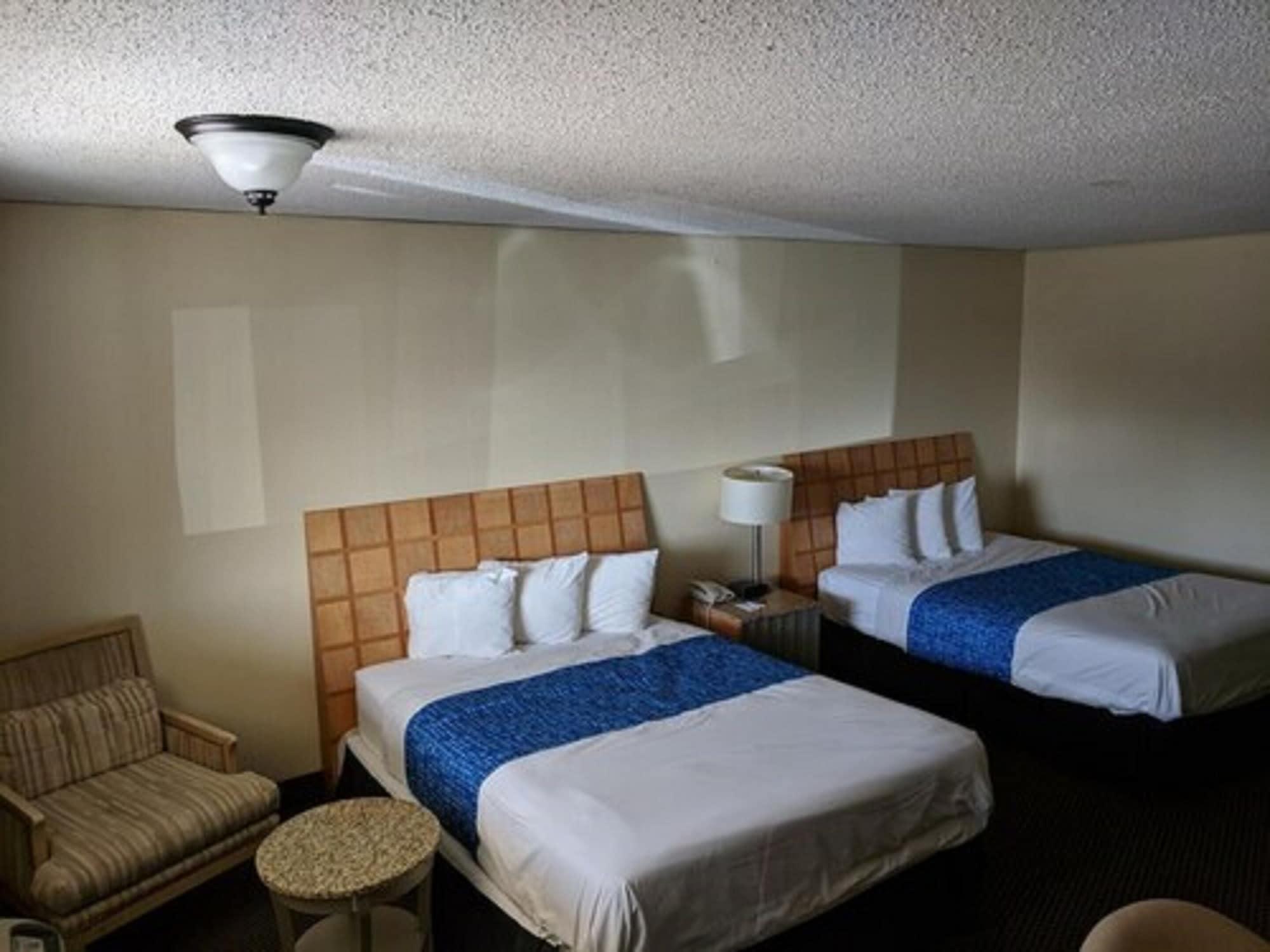 Travelodge By Wyndham Clovis Exterior photo