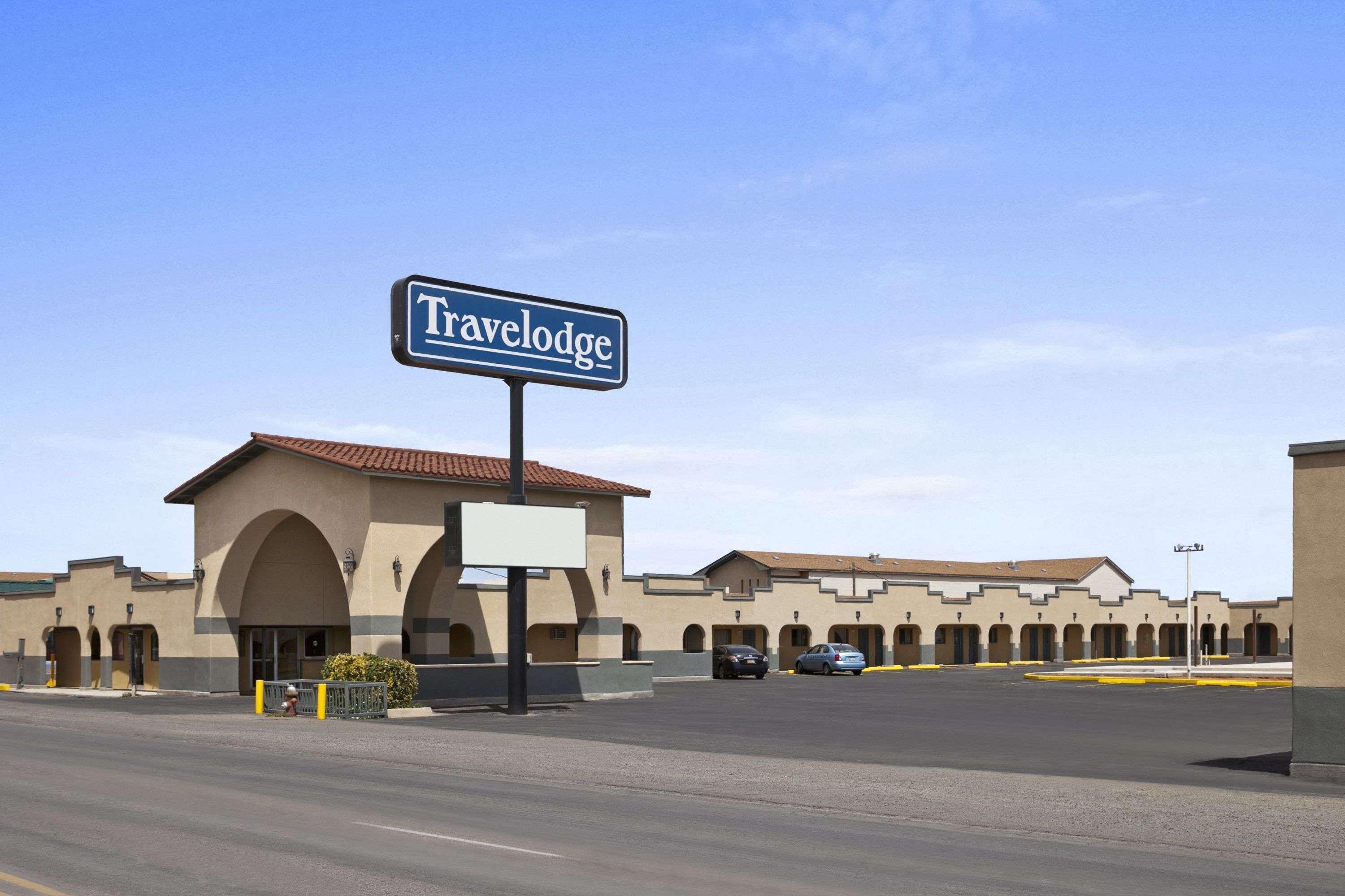 Travelodge By Wyndham Clovis Exterior photo