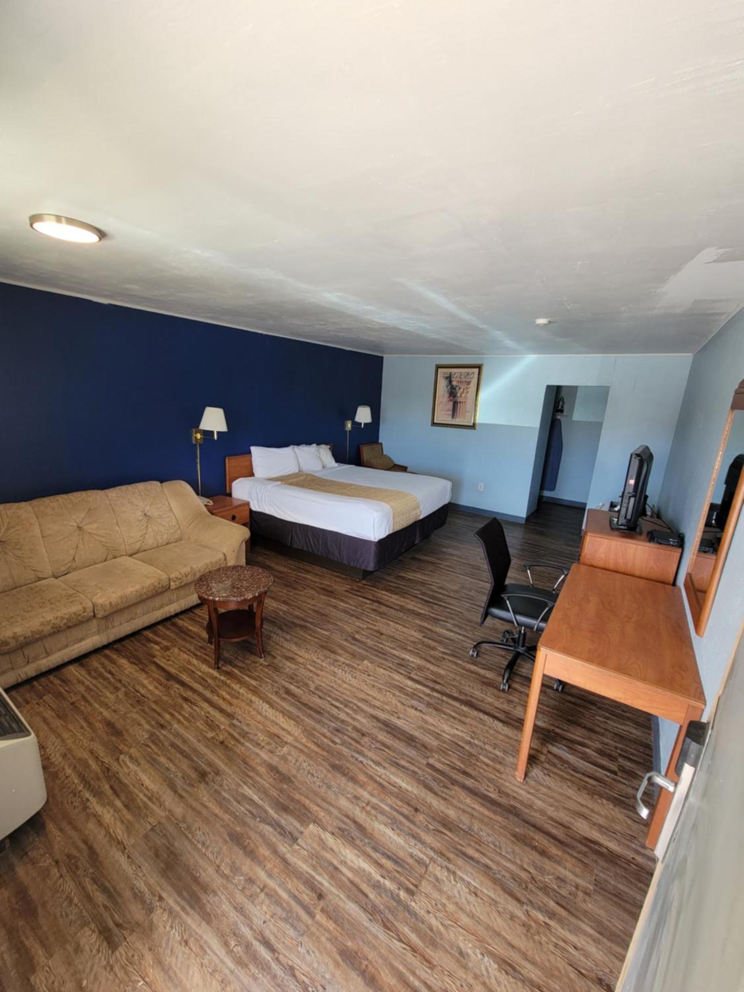 Travelodge By Wyndham Clovis Exterior photo