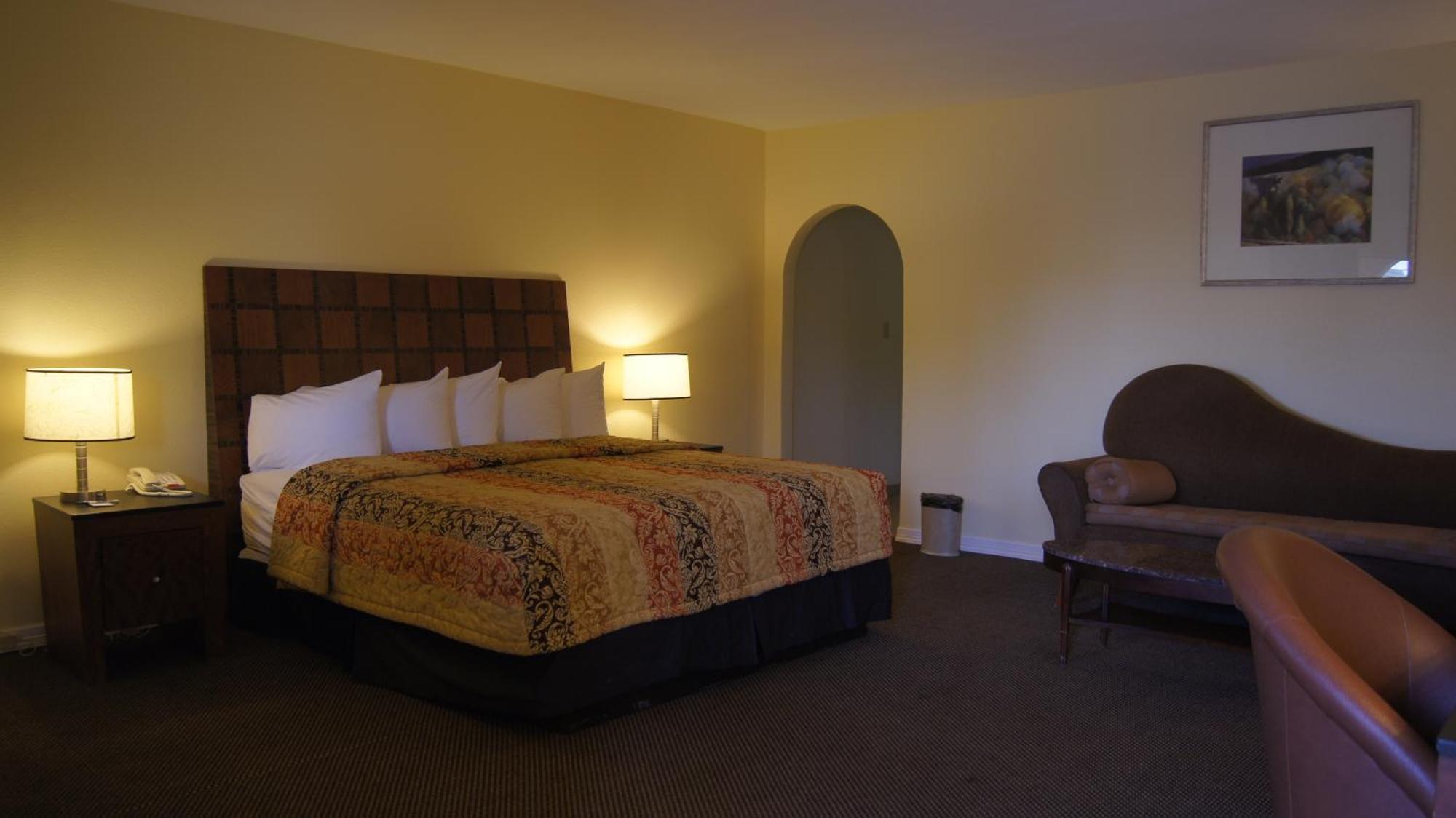 Travelodge By Wyndham Clovis Room photo